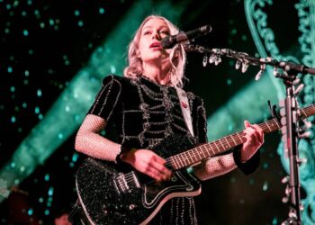 Phoebe Bridgers estrena nueva música en su primer show en tres años