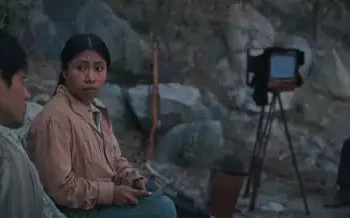 Allan Urbano (Inés), Yalitza Aparicio (Dionisia) y Pedor Fontaine (Carlo).jpg