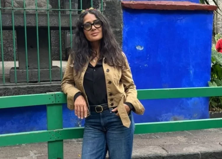 salma-hayek-casa-azul.jpg
