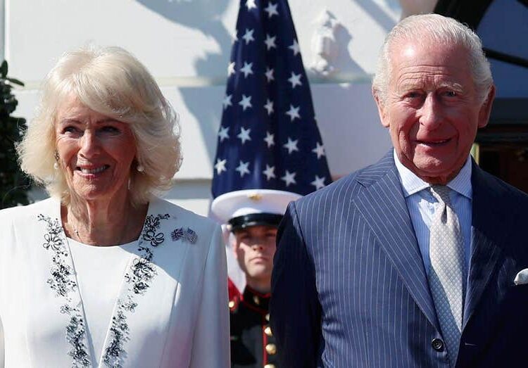 Rey Carlos '¡Solo llámanos!' Broma lidera momentos virales de la gira real por Estados Unidos con la reina Camilla