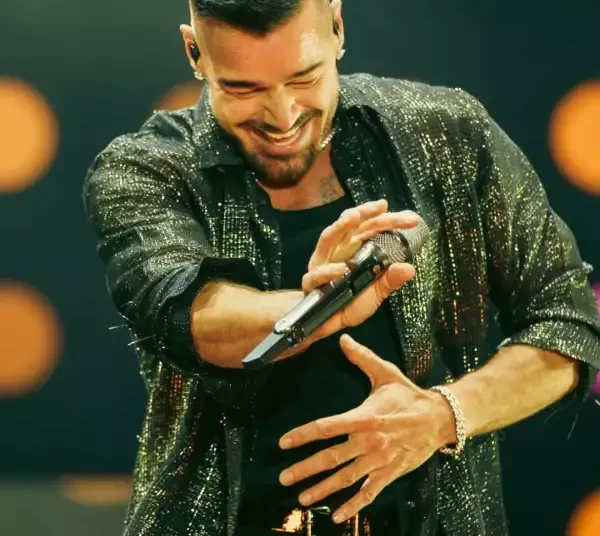 Ricky Martin y su equipo están bien tras sufrir un ataque con gas lacrimógeno antes del inicio de su concierto en Montenegro