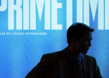 Robert Pattinson interpreta a Chris Hansen, presentador de 'Atrapar a un depredador'