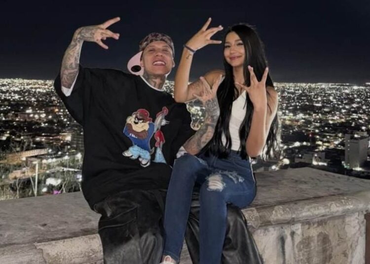 Santa Fe Klan le canta a su novia Camila Zamorano en la ExpoGan Sonora – Dossier Político
