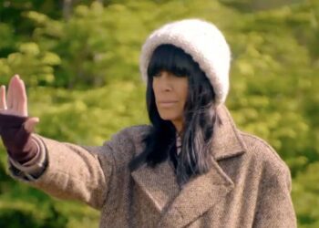 Los traidores - Claudia Winkleman