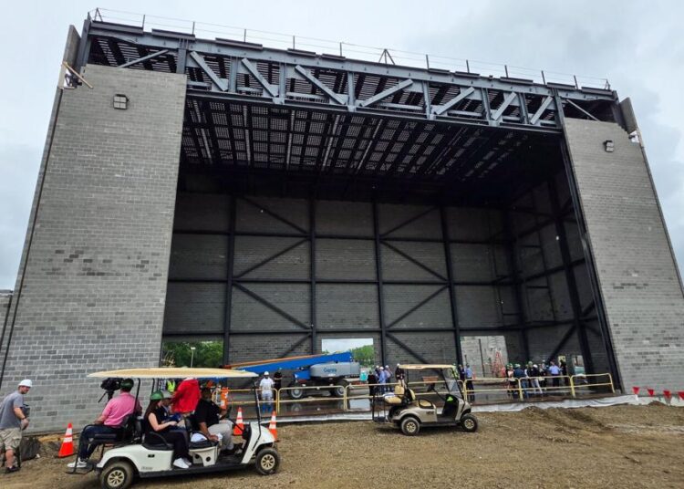 Se levanta acero para el nuevo Farmer Music Center a lo largo de la ribera del río en Cincinnati | Eventos y cosas que hacer