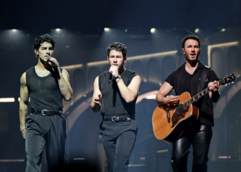 Tecate Emblema 2026: Jonas Brothers, Louis Tomlinson, Kenia OS y el line up completo del festival