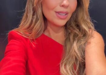 Thalia and BINI spark Filipino nostalgia with a viral Marimar moment at the 2026 Billboard Women in Music Awards in Los Angeles.