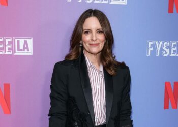 Tina Fey abordó las acusaciones de Timothée Chalamet de ser un propagador de hombres en New Heights