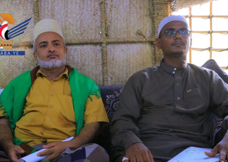 Un Encuentro de sensibilización para poetas y cantantes en Al Hudaydah para promover la conciencia comunitaria sobre la importancia del Zakat