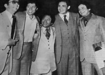Una buena foto de grandes cantantes