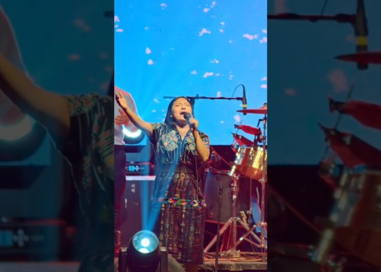 CADA DÍA MAS, ¿ya escucharon nuestros coros de bendición?  #musica