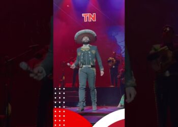 Leonardo Aguilar ya vende las entradas a sus shows en los puestos de comida #leonardoaguilar