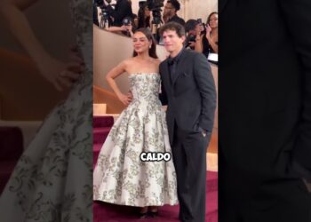 ¿Cuál es el secreto sucio de Mila Kunis en Hollywood? #NoticiasDeHollywood #Shorts