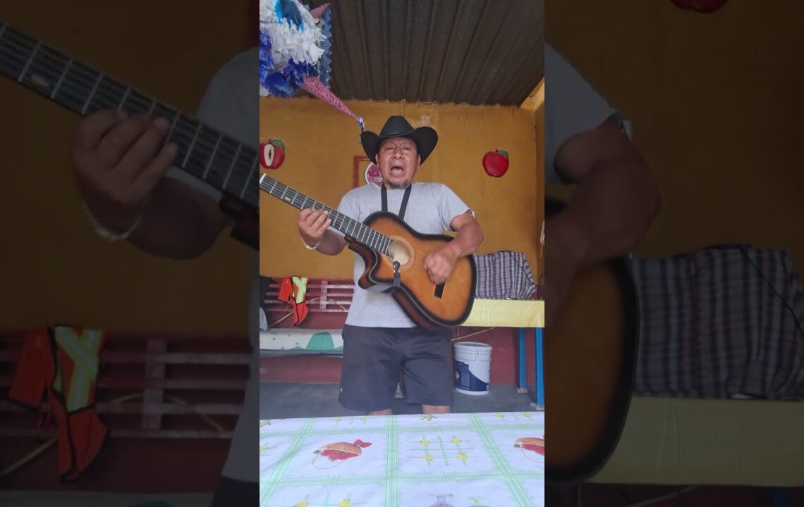 aquí cantandoles otra rolita perrona #musica