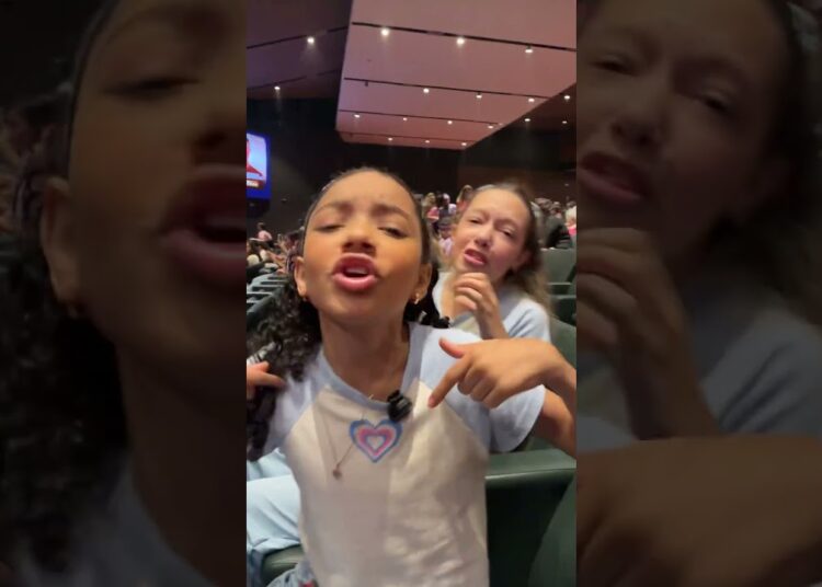 Soltando a Voz no Show da KYSHA e da Minie em BH #shortsvideo #kyshaemine #fyyppppp