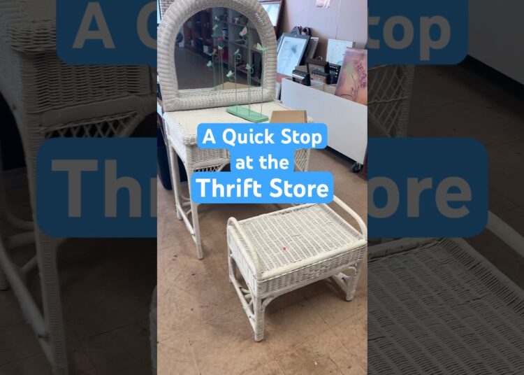 Spilling the Family Tea 🤣 #thrifting #vintage #homedecor #shopwithme #secondhand #treasurehunt