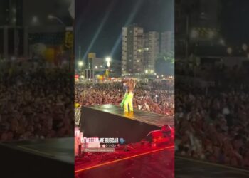 Simone Mendes lota show em Mossoró #simonemendes #cantora #sertanejo #shorts #shortvideo #short #top
