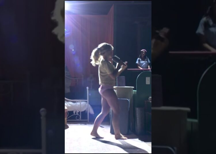 Ela respondeu os haters da melhor forma possivel!