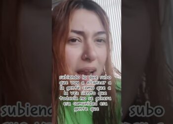 ¿Me Veo Ridícula Subiendo Videos? #artista #musica #artistainternacional #creadordecontenido