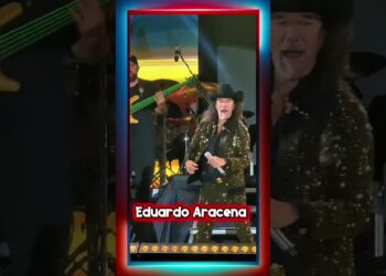 Marco Antonio Solís enseña el movimiento que nadie esperaba #musica #baile