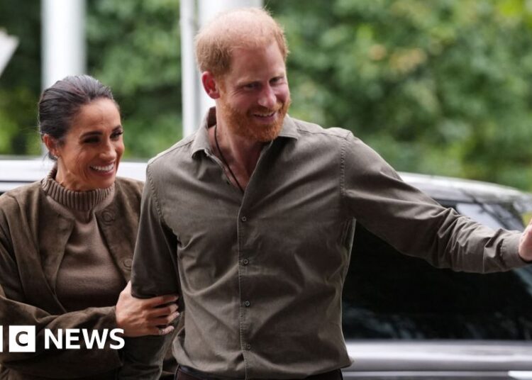 Harry y Meghan aceptan oferta para quedarse en propiedad real durante su visita al Reino Unido