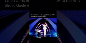 The VMAs Moment EDM Officially Went Mainstream 😳🔥 (Beautiful People)