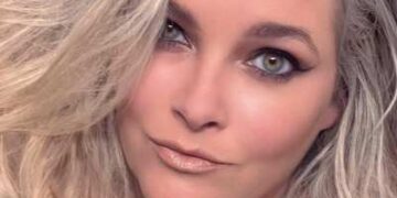 La ganadora de Americas Next Top Model, Whitney Thompson, dice que Tyra Banks no era inicialmente parte del documental de Netflix