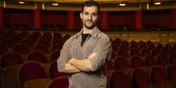 Alonso Gabarrús, barítono: "¿Qué es el éxito? Ser cantante de ópera. Pero esta es una carrera física y de fondo"