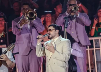 El cantante Bad Bunny ha iniciado su impresionante gira en España, dando su primer concierto en Barcelona.