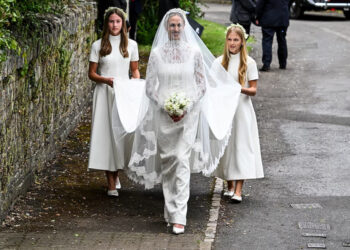 Las campanas de boda reales suenan para Peter Phillips y Harriet Sperling en los Cotswolds