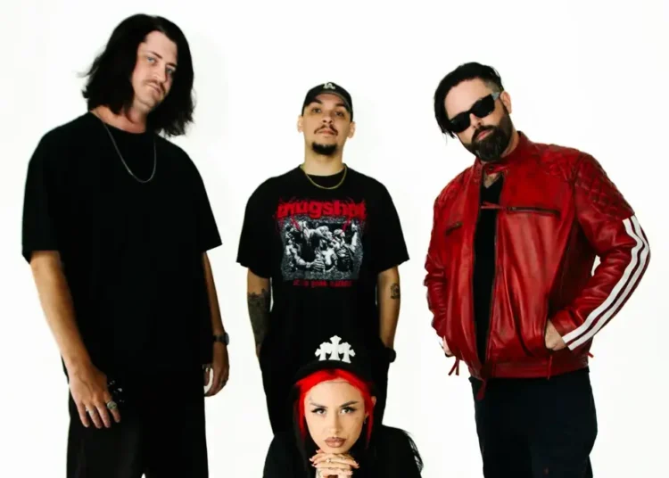 Bad Wolves presenta su nueva formación con el vídeo musical "Paint It Red"