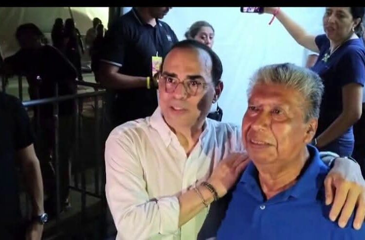 Columna: Sacan a Domingo Lucas del Salsa Fest, pero no sabían que era amigo de Gilberto
