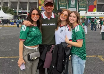 Viva México cabrones !!!!Gracias por su entrega, gracias por una una noche mágica ⭐️ México 🇲🇽 (2).jpg