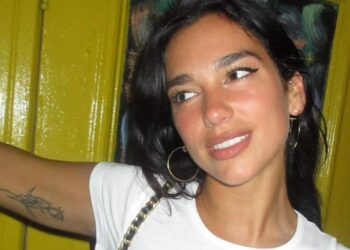 Dua Lipa alborota las redes, feliz y sin ropa en un jacuzzi en la Toscana, de luna de miel