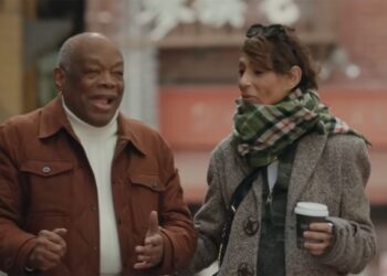 El cineasta de SF y el grupo de refuerzo lanzan el vídeo 'Comeback City' lleno de celebridades