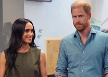 El príncipe Harry herido por el 'silencio' de la familia real en su aniversario de bodas - Insider