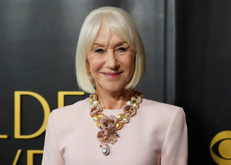 El rey Carlos nombra a la actriz Helen Mirren para un grupo selecto en su lista de honores de cumpleaños