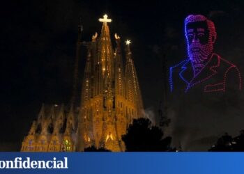 Expulsan de la Sagrada Familia a 600 cantantes que iban a exhibir esteladas ante el Papa