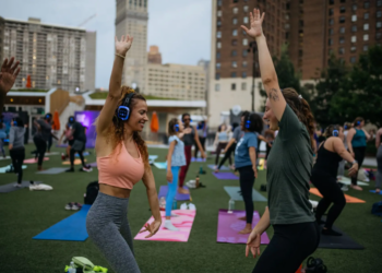 Guía de eventos de Metro: Yoga en el parque, una adquisición de Vernor y más cosas esta semana