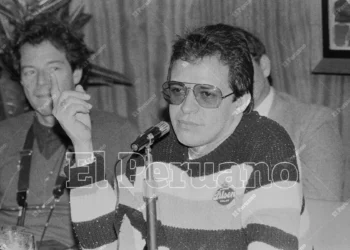 Lima - 5 agosto 1986 / Conferencia de prensa del cantante Héctor Lavoe sobre sus próximas presentaciones en el super estelar la Feria del Hogar. 
Foto: Archivo Histórico de El Peruano / Víctor Palomino