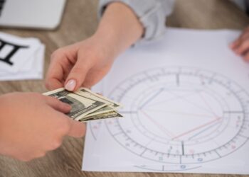 Horóscopo: 3 signos del zodiaco pondrán fin a sus dificultades de dinero