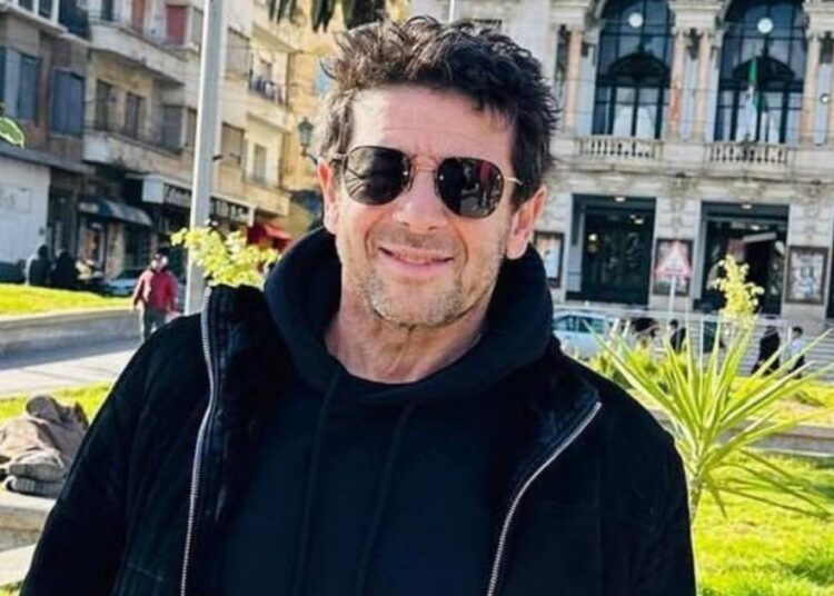 Imputaron al ícono francés del pop Patrick Bruel por presunta violación y agresión sexual: autoridades piden la cárcel