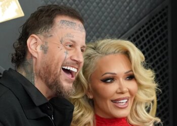 Jelly Roll solicita el divorcio de su esposa Bunnie XO después de 10 años