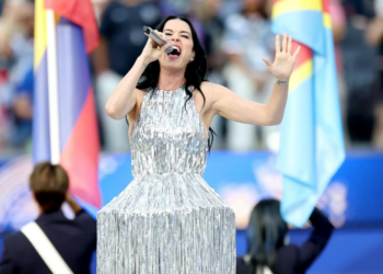 KATY PERRY Y ANITTA BRILLAN EN LA INAUGURACIÓN DEL MUNDIAL EN EE.UU.