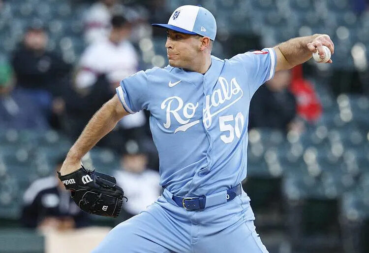 Kris Bubic, lanzador abridor de los Kansas City Royals