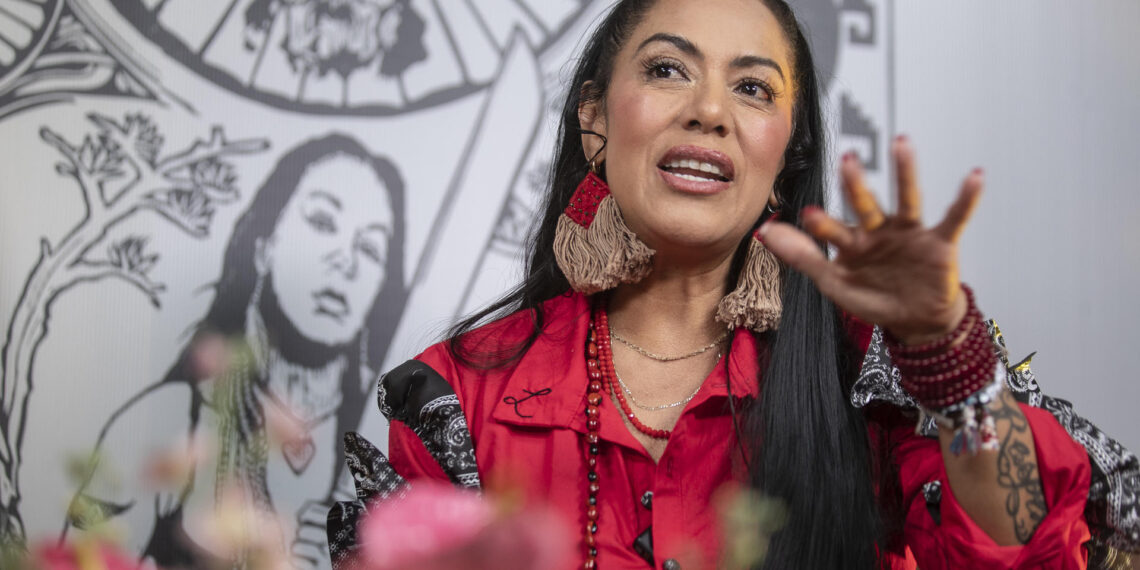 La Academia Latina de la Grabación distingue a Chichí Peralta, Lila Downs y Omar Alfanno