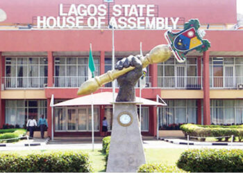 Assembly adopts report on royal family land claim