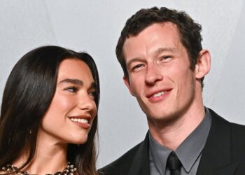 La cantante Dua Lipa se casa con el actor Callum Turner