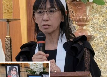 La cantante multimillonaria Ha Phuong derramó lágrimas al recordar los últimos días de la poderosa promotora de espectáculos Thuy Uyen.
