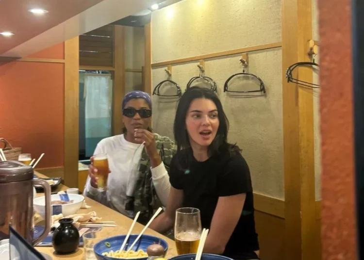 jacob-elordi-kendall-jenner-japon.jpg